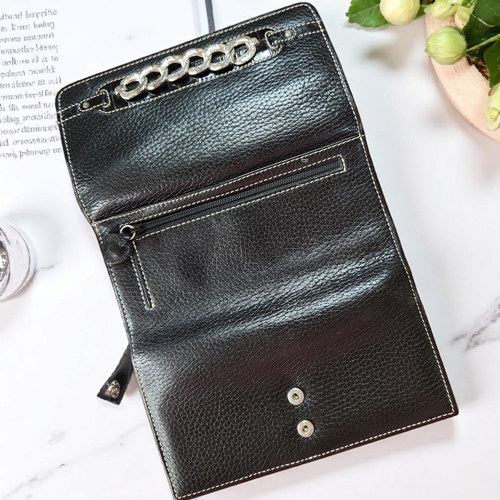 **Black Wallet with Silver Chain Detail - Picture 4 of 4